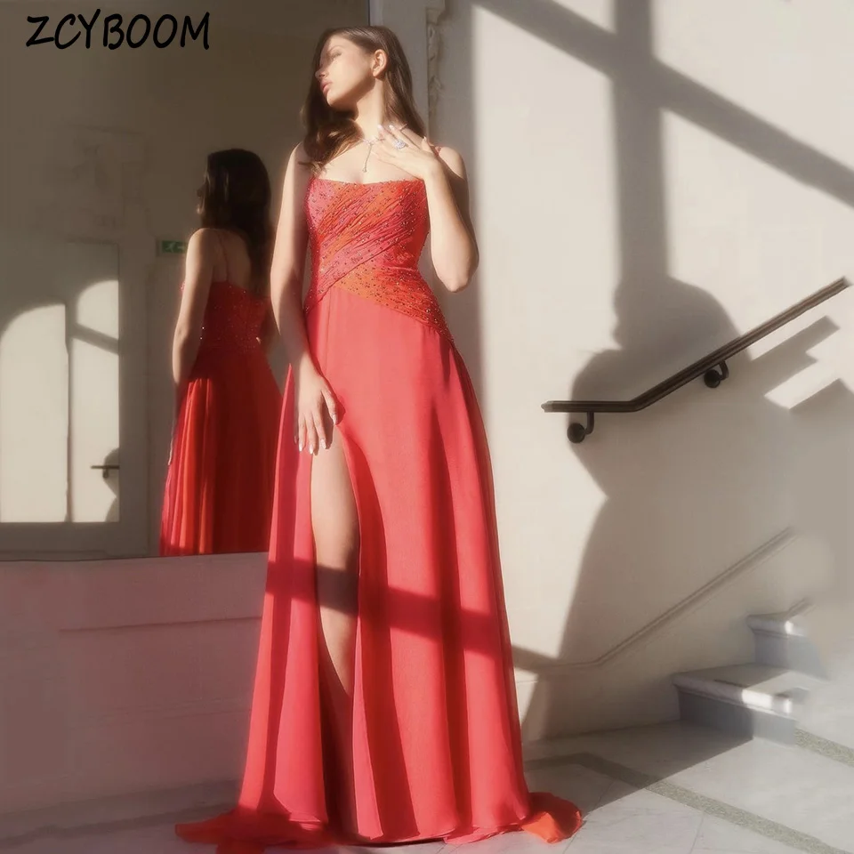 Robe de Soirée Rouge Personnalisée à Bretelles Spaghetti, en Fibre Perlée, Longueur au Sol, Traîne de Balayage, Fente Latérale, 2024