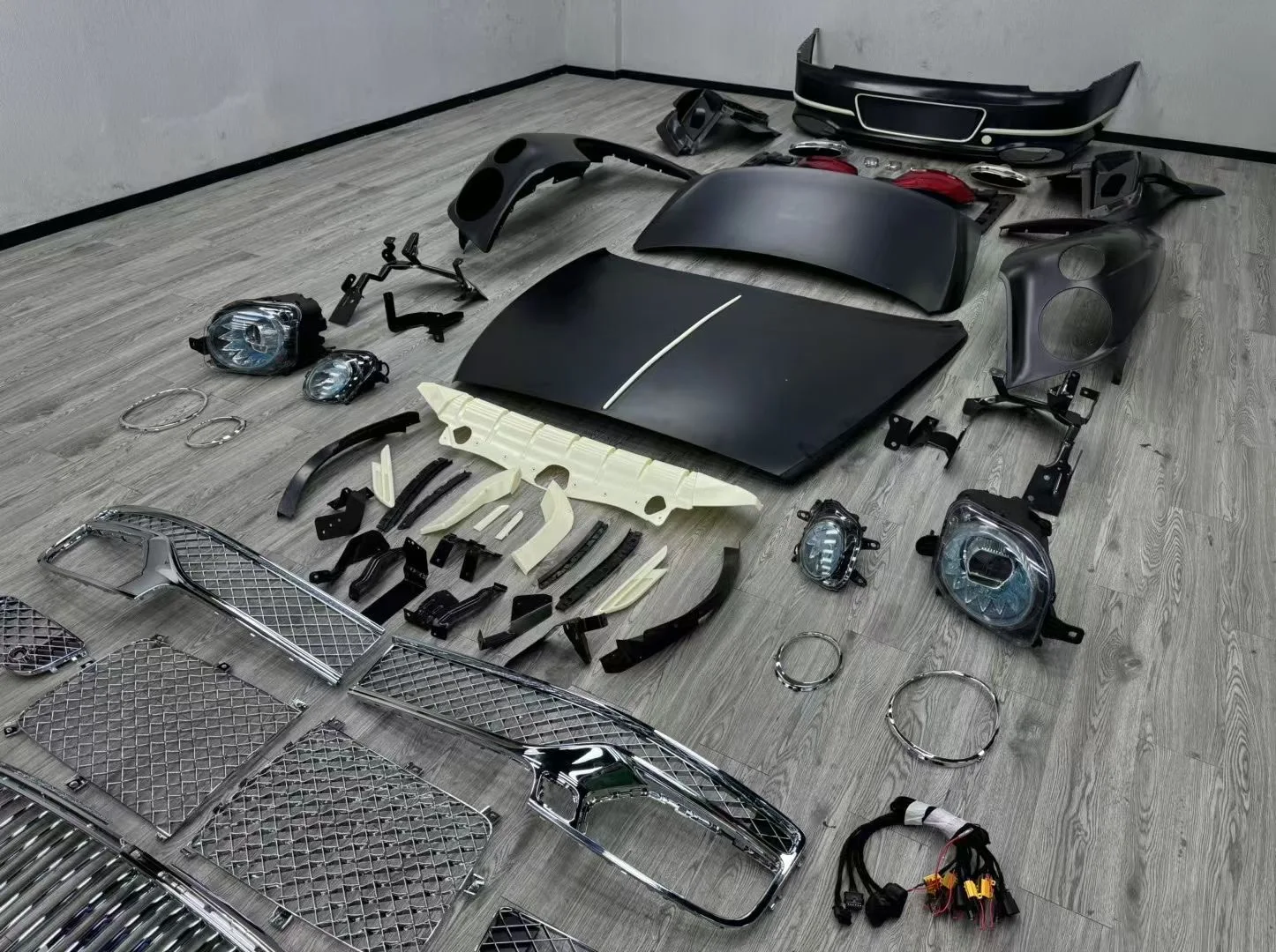 Full Custom Build With Old-to-new Body Kit ConversionUpgrade From 2005-2017 Models To New Version Tuning Interior & Exterior Bod