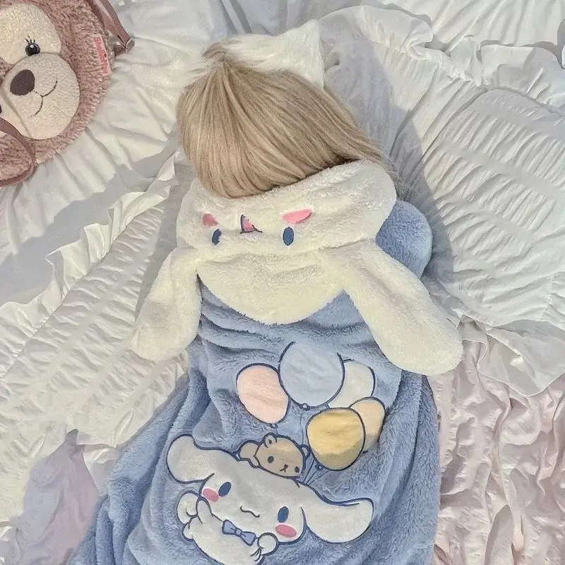 Piżama jesienno-zimowa akademik Cinnamoroll Kawaii długi Plus aksamitna wyściełana koralowa aksamitna koszula nocna Sanrio prezenty świąteczne dla