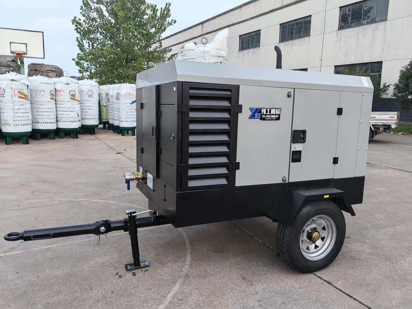 Industrial Rotary Screw Air Compressor 18 Bar 18m3/min Diesel Machine 500L Silent Electric Pump 157kW High Pressure Power System