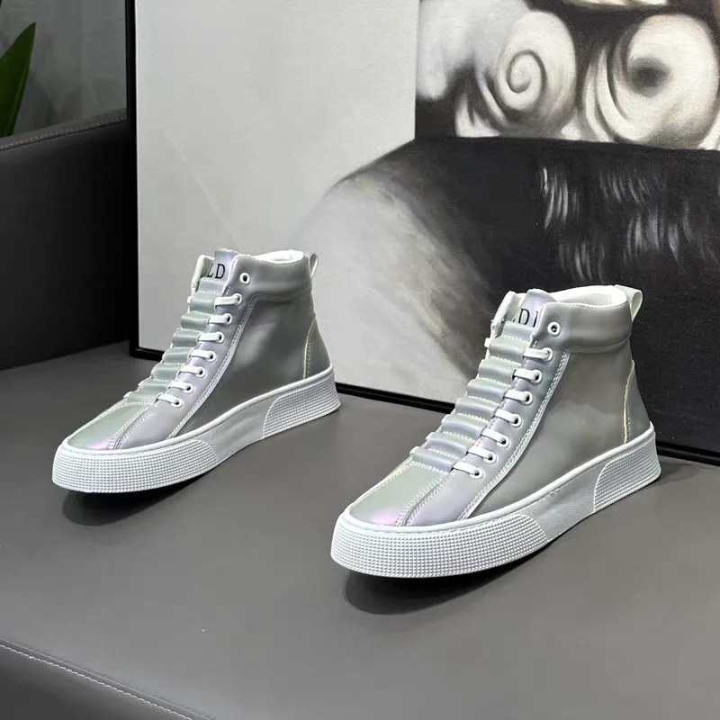 

New Men's high-top Lace-up casual shoes with black flat plat form winter fleece boots Zapatos Hombre