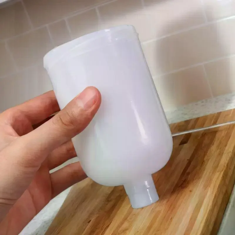 كوب رش بلاستيكي عملي 125/250/600 مل للطلاء، تغذية الجاذبية الهوائية مع موصل خيط لمكونات مسدس الرش #5