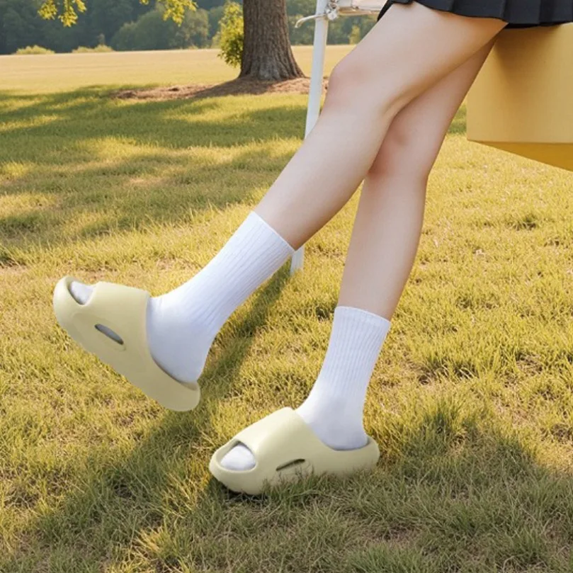 

House Cloud Slipper Woman Summer Men Flip Flops Sandals Beach Slides Casual Shoes Home Flat Platform Female Non Slip bathroom