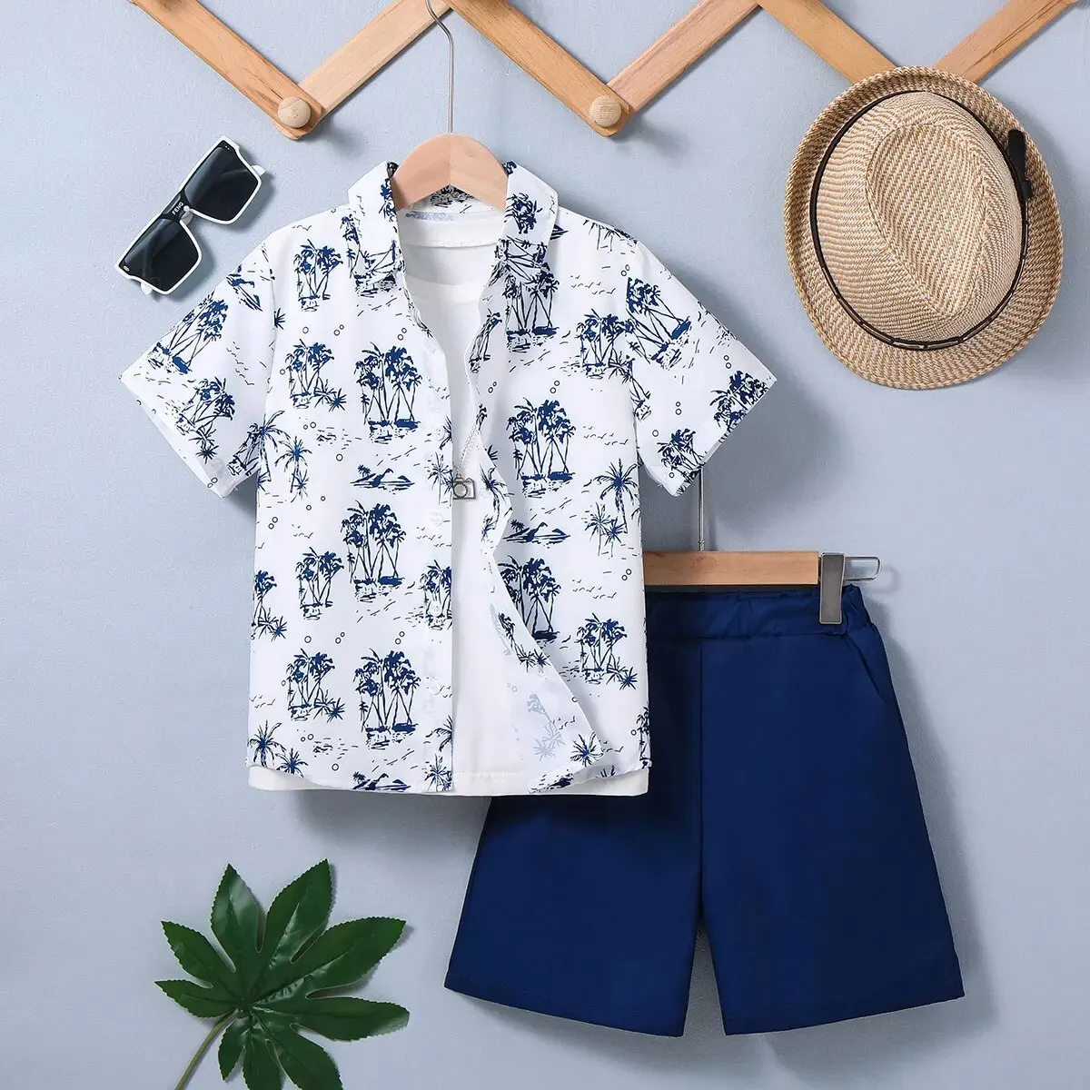 2-piece Set for Boys and Teenagers, Featuring a Coconut Tree Printed Square-neck Short-sleeved Shirt and Shorts, Perfect for CAS