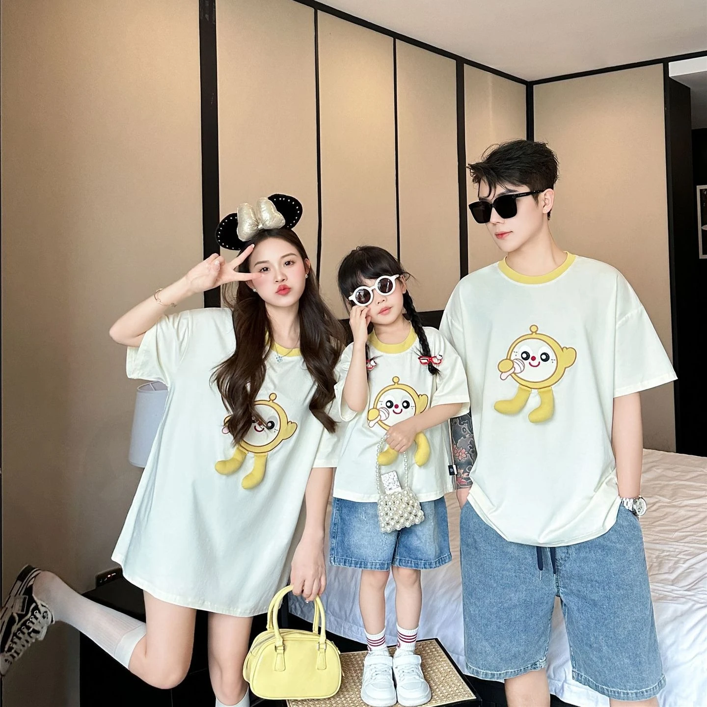 

Family Funny T Shirts Father Mother and Son Daughter Kids Matching Short Sleeve Tees Shirt Tops Baby Romper Parent-child Clothes