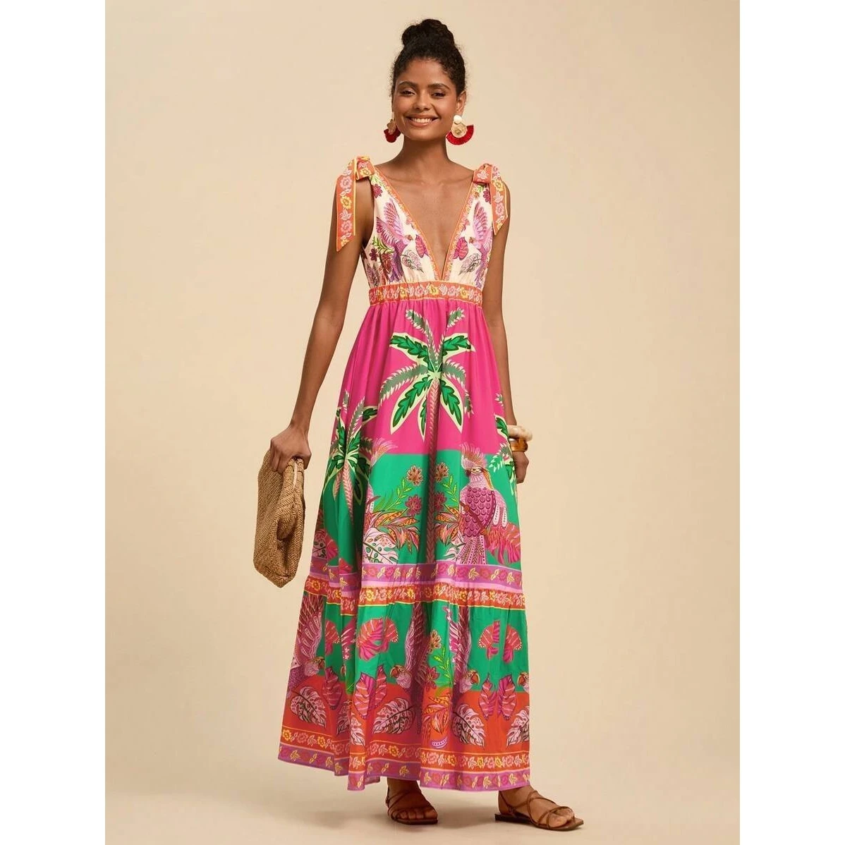 

Элегантное длинное пляжное платье с цветочным принтом и V-образным вырезом для женщин, новинка 2025 года, модное, из полиэстера, А-силуэт, без бренда