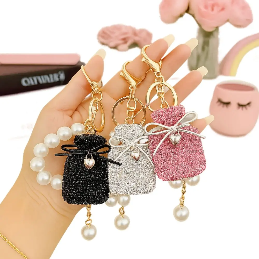 

Charming Gift Bow Knot Shape Keychain Pearls Rhinestone Inlaid Rhinestone Keyring Cute Shape Tassel Shape Keyring Decor