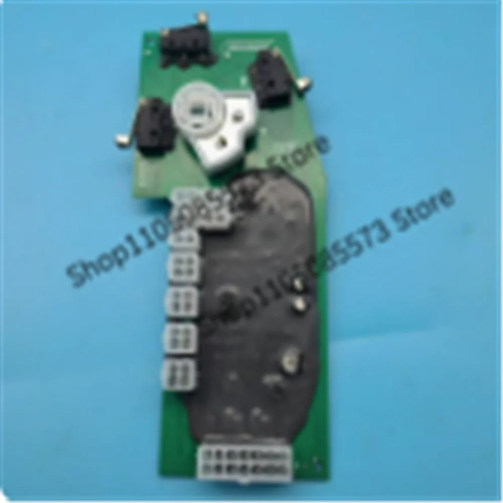 

Плата управления для вилочного погрузчика: рукоятка акселератора