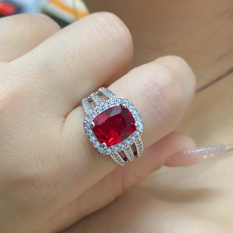 MDL Moissa!ite نمط لايف جديد خمر مربع الياقوت تقليد التورمالين الأخضر S925 خاتم مطلي بالفضة الاسترليني