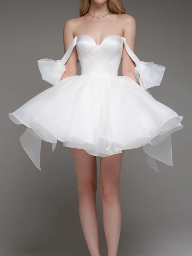 Customized Luxury White Organza Short Prom Dresses Sexy Bow Sweetheart Short Homecoming Dresses Elegant Solid Strapless Vestidos