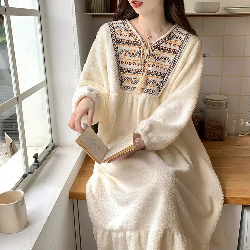 Coral Fleece Nightgown Women Winter 2024 Thickened With Flannel Korean Retro Princess Style Warm Sleepwear Home Wear Dress