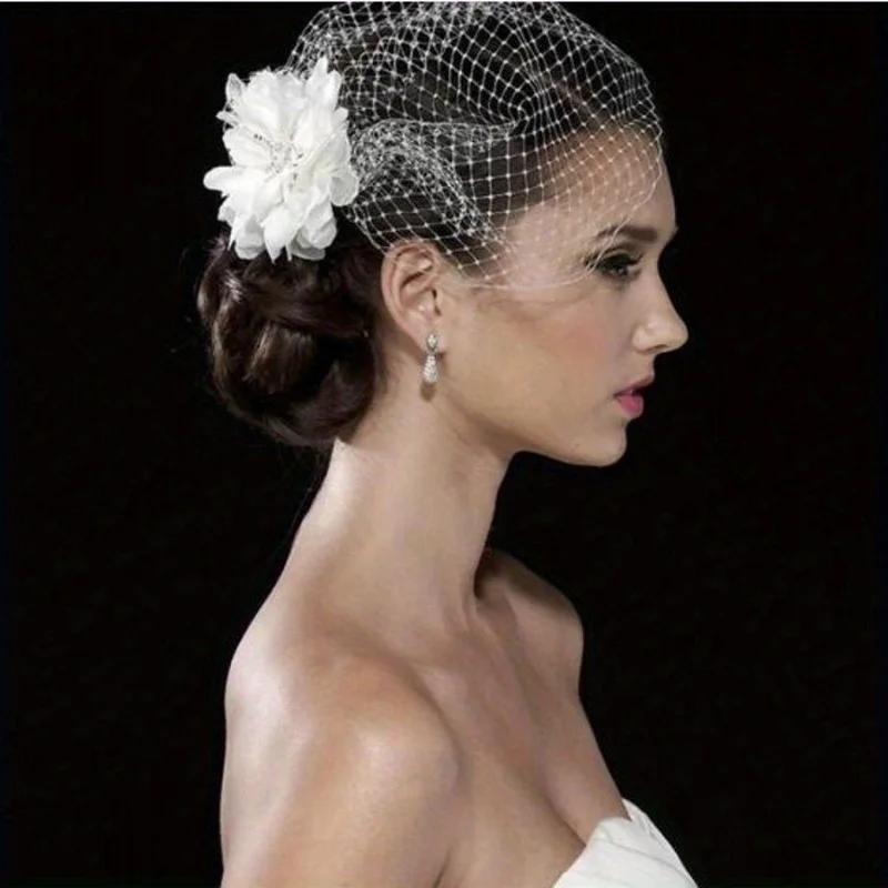 

Свадебный головной убор Цветочный головной убор Расческа для волос Белая шляпа Марлевые аксессуары для студийных путешествий
