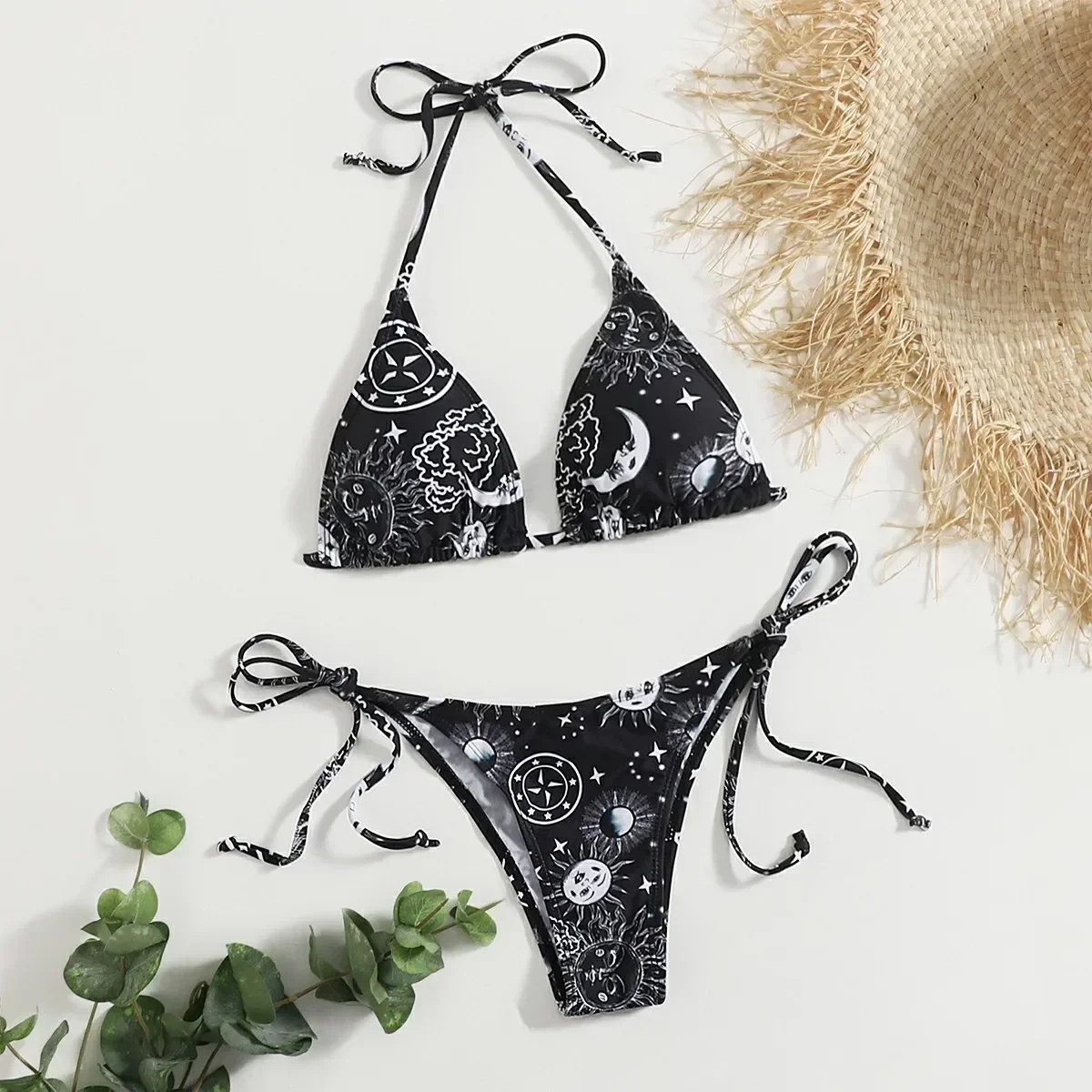 Conjunto de bikini triangular negro con estampado gótico sexy, traje de baño separado con Tanga de cintura alta, conjunto de bikini tankini, ropa de playa