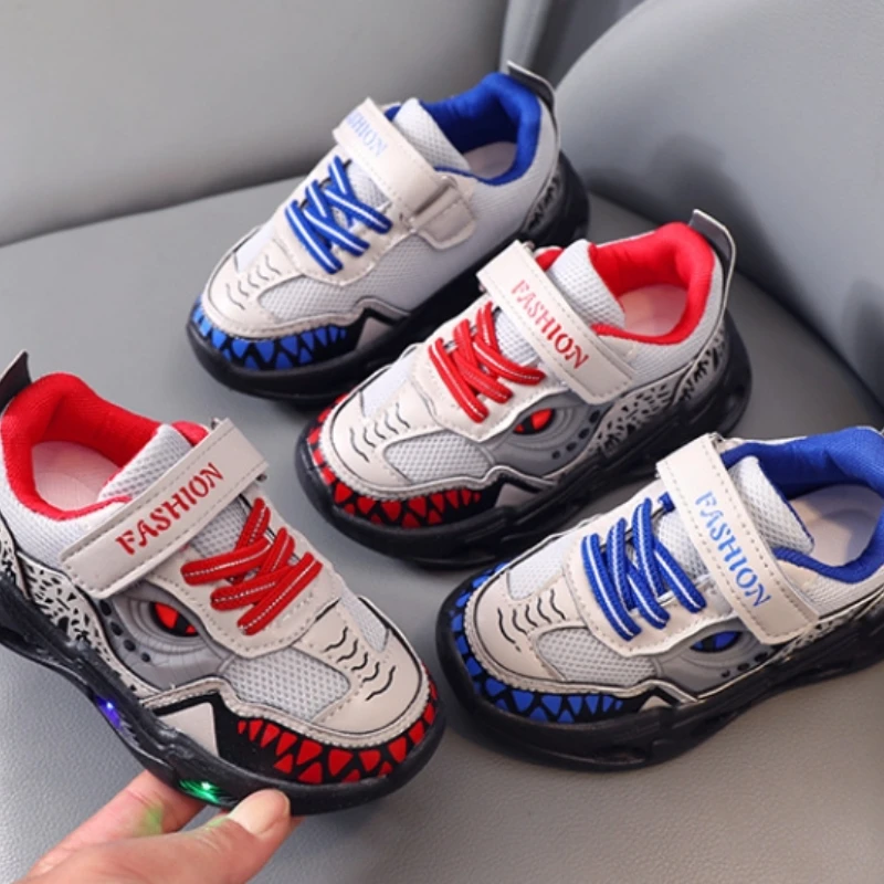 

Fashion Girls Shoes Spring New LED Light Shoes Soft Soled Boys' Mesh Shoe Anti Slip Child Sports Shoes Simple Girls Casual Shoe