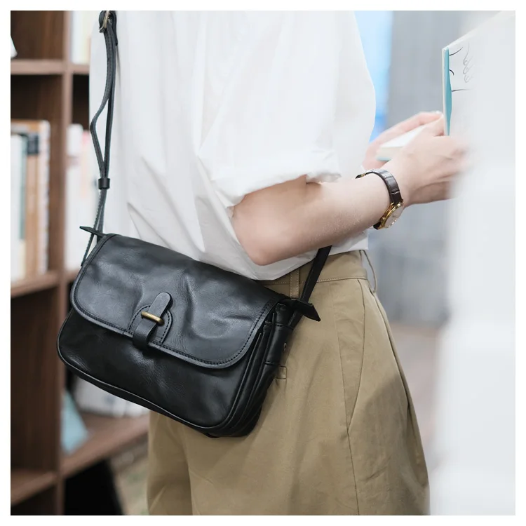 حقيبة ساعي البريد النسائية من الجلد الأصلي عالية الجودة للتنقل من PNDME حقيبة كتف نسائية مصنوعة يدويًا من جلد البقر