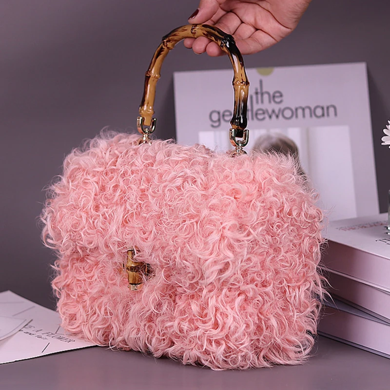 

2025 New Wool Women's Plush Shoulder Bags Y2K Hot Girls Faux Fur Fashion And Luxury Fashion Female Furry