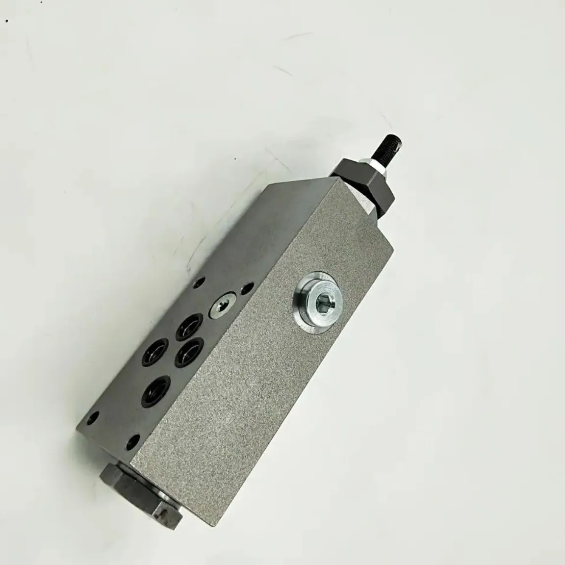 Factory Direct Series Hydraulic Valve PVCMEM1N1 PVCMELZN1 PVCMAPVN1 PVCMAMCN1 Control Va-ve