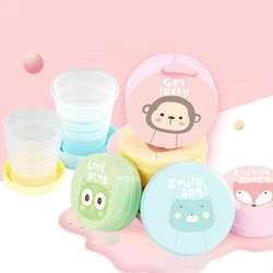 뚜껑이있는 1PC 100ML 접이식 컵 휴대용 재사용 가능한 플라스틱 워터 컵 만화 접이식 구강 세척 컵 여행 야외 마시는 컵