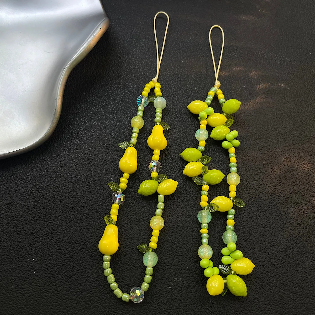 

Original homemade phone chain summer ins cute little fresh phone case hanging rope DIY bead CCD camera hanging chain