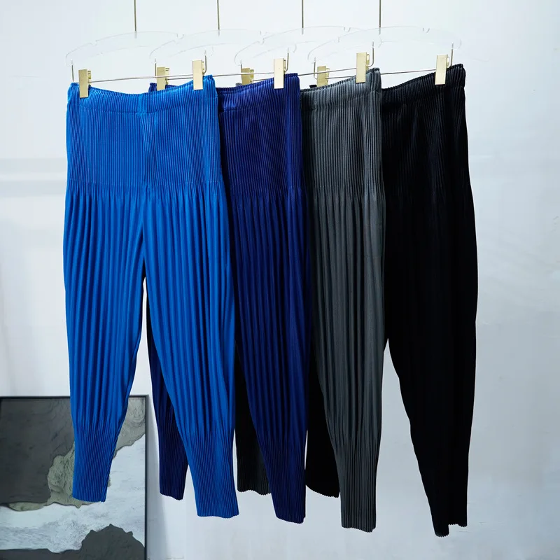 

Miyake плиссированные мужские повседневные брюки-фонарики, модные и свободные укороченные брюки, универсальные японские брюки с маленькими штанинами