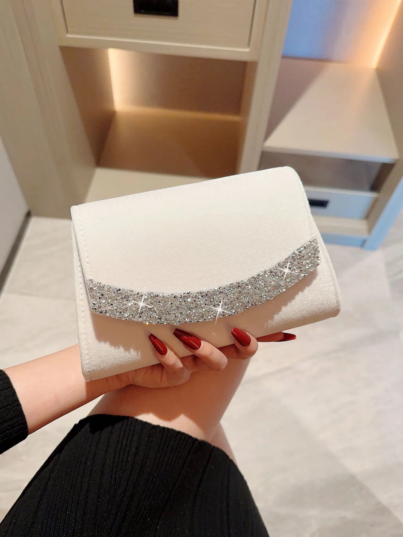 A Shiny Rhinestone Velvet Evening Dress Bag Hand Evening Bag Romantic white Wedding Bag Banquet Bag Bridal Bag Chain Bag Formal Party Bag Prom Bag Envelope Bag