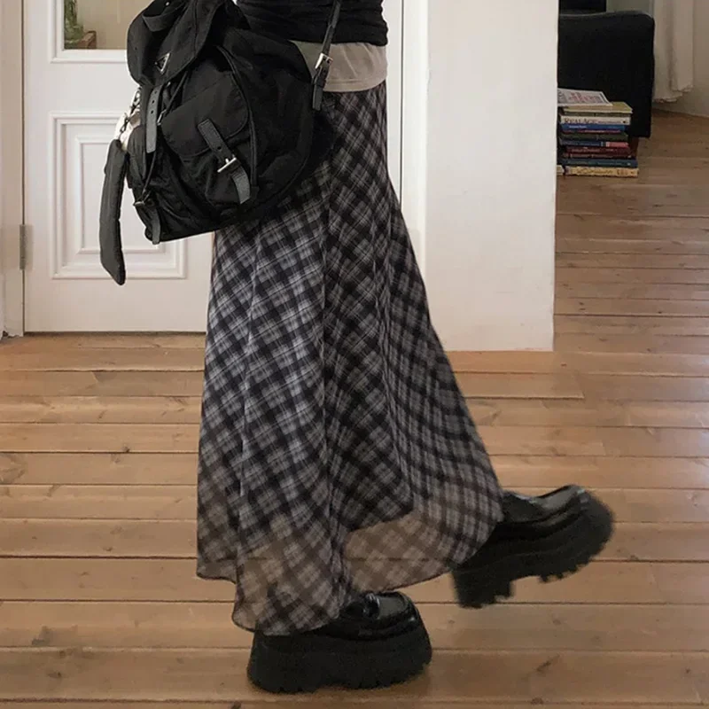 Falda larga fruncida de Color contrastante de rejilla Harajuku para mujer, moda coreana, trajes acampanados de gasa de doble capa, Vintage Chic