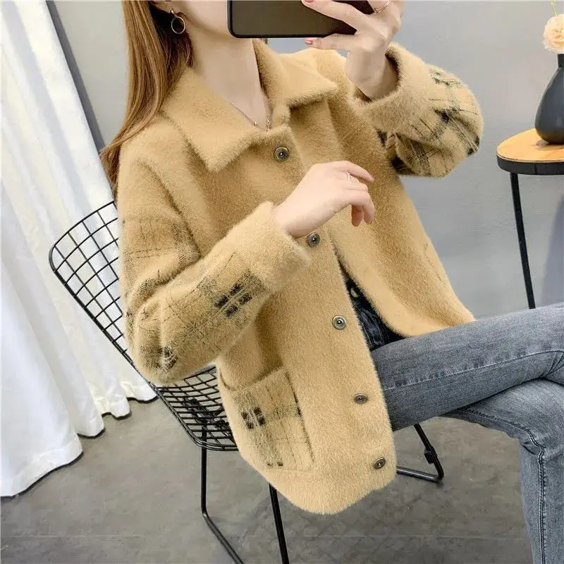 Autumn Winter Turn-down Collar Long Sleeve Fashion Outwear Women High Street Casual Printing Button Pockets Cardigan Warm Tops