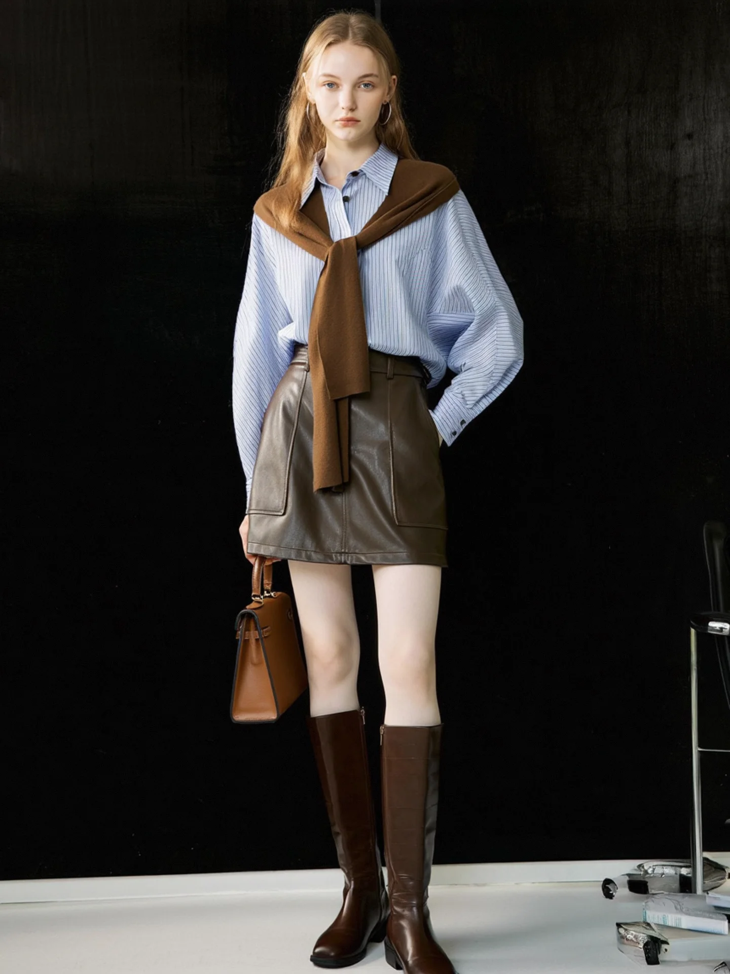 

HUAAPPUW Цветная полосатая шило с капюшоном, повседневная свободная длинная све irt, женская дышащая удобная хлопковая мода, осенняя...