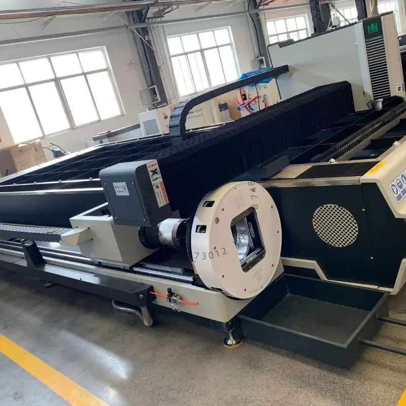 Hot Sale 1500w 3000w Dual-use Cnc Fiber Las er Cut ting Machine With High Quality