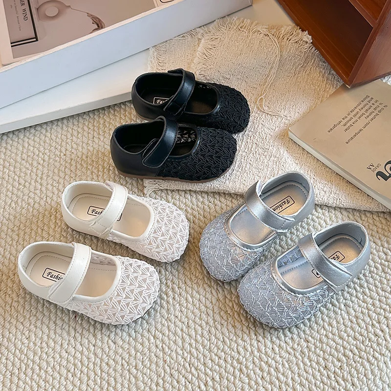 

Новые детские сандалии для девочек 2026 года, весенние дышащие туфли на плоской подошве с сеткой, модные туфли для девочек, универсальная женская обувь с вырезами, Zapatos Niña