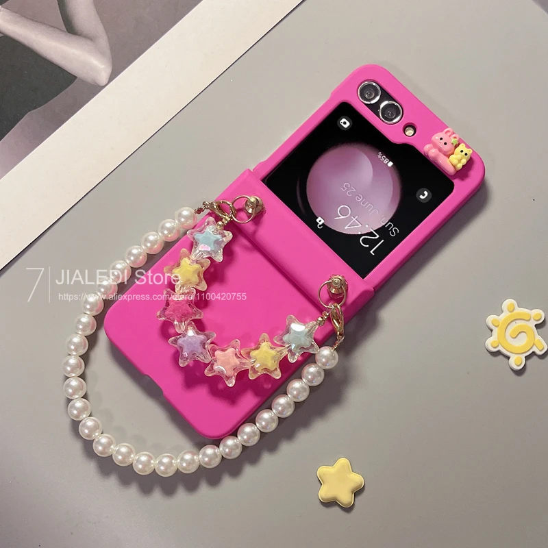 Cute Bear Bow Beads Bracelet Hinger Phone case For Samsung Galaxy Z Flip 3 4 5 6 flip6 zflip5 Cover