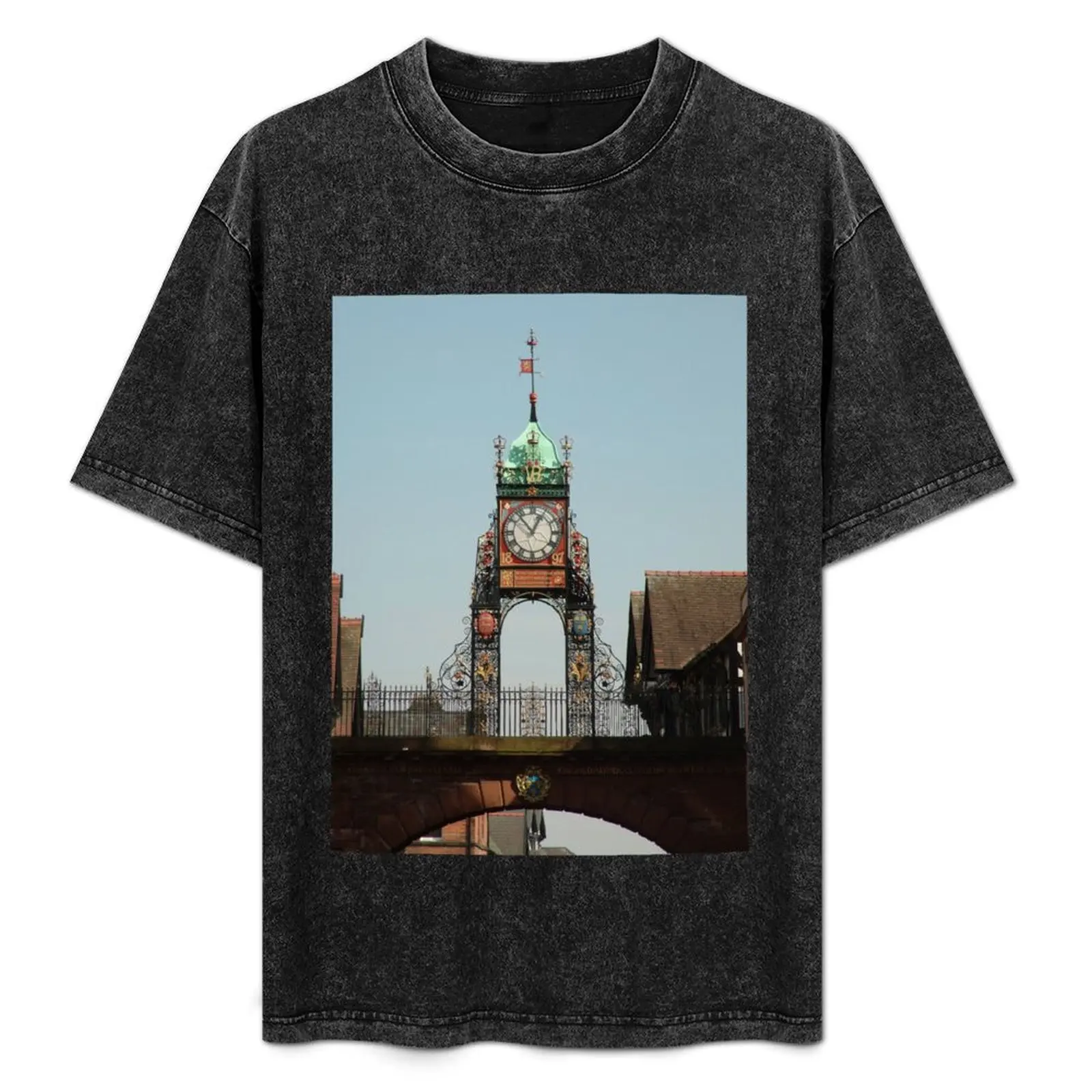 

Eastgate Clock, Chester. England. T-Shirt Sweat Absorbing Sports Tee Shirt