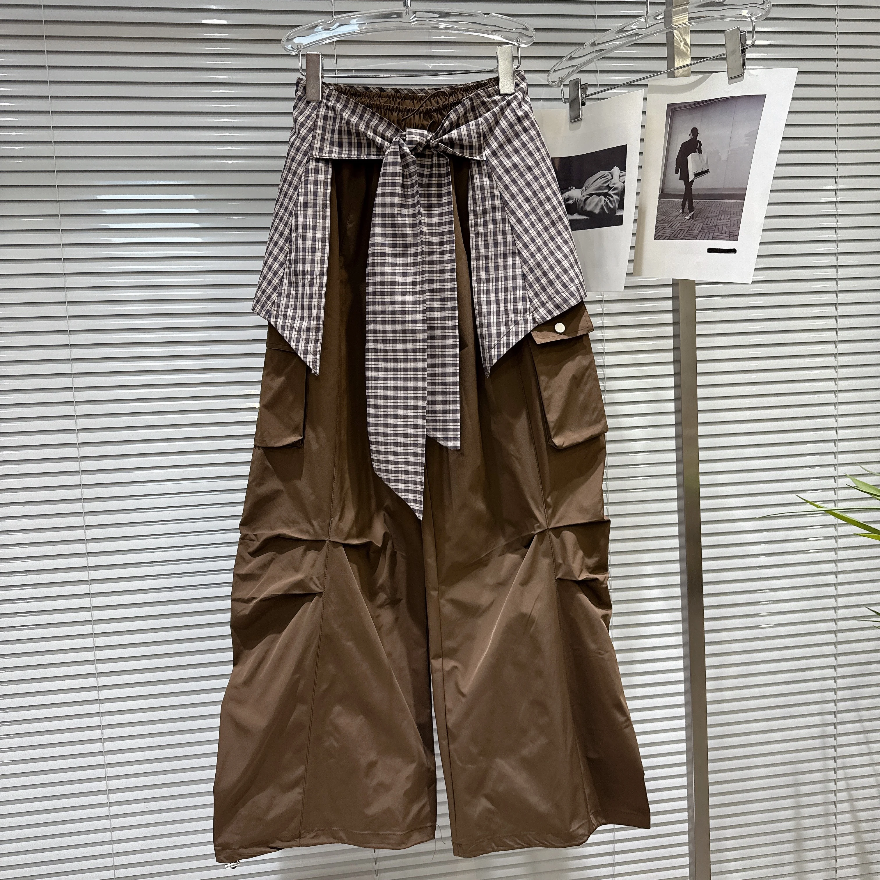 2025 Autumn New Arrival: Sweet & Edgy Spice Girl Cargo Wide-Leg Pants with Plaid Shawl Tie & Pocket Details