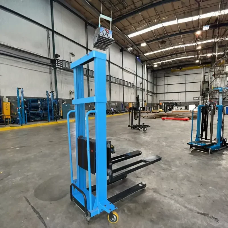 JINSHISHENG JSC-1T Portable Electric Forklift Farm Attachments 1. Fork Height 1.17m Fork Length 1.1Ton Load Capacity Nylon