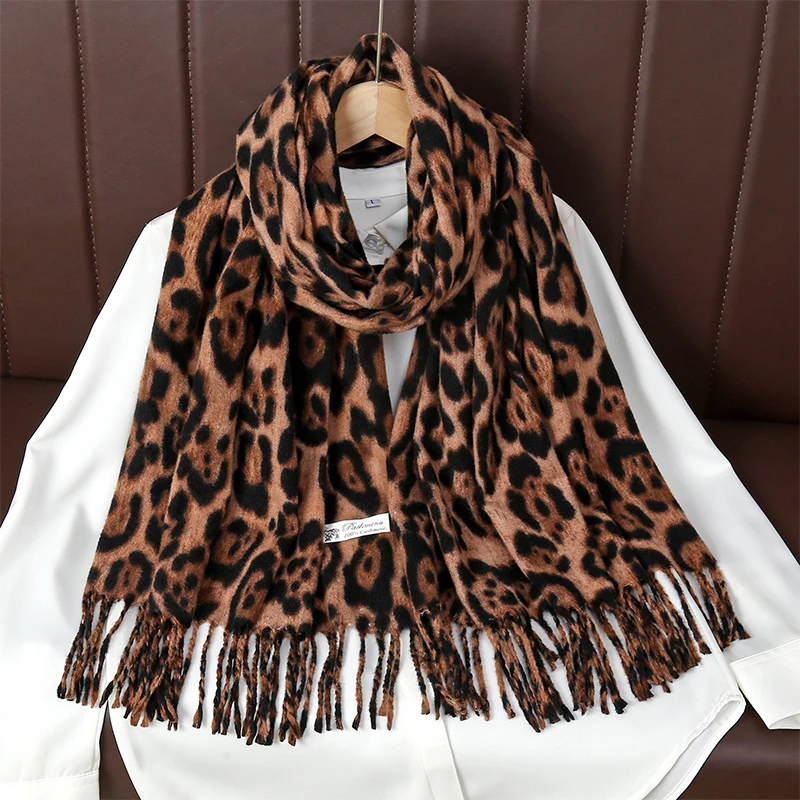 2024 Fashion Sexy Leopard Women Winter Warm Scarf Tassels Shawl Cashmere Foulard Pashmina Hijabs Lady Scarves Wraps