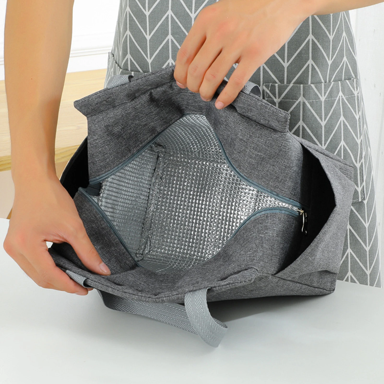 Portable Portable Insulated Bento Bag Large Capacity Lunch Bag with 2 Side Pockets for Office School Daily Use