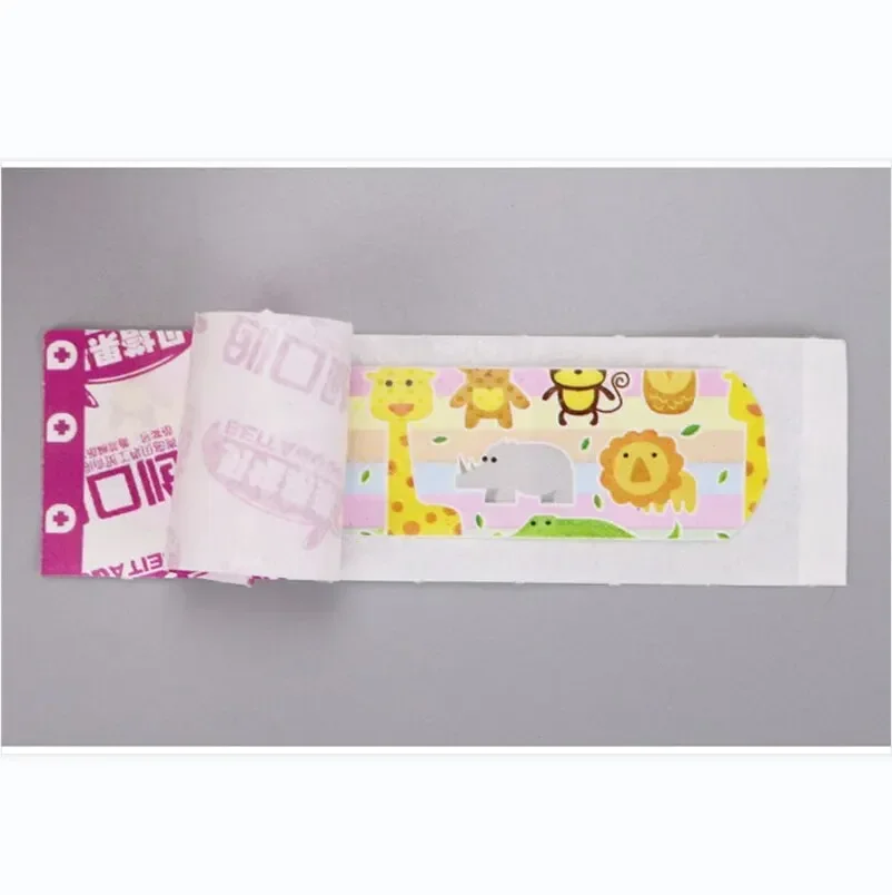 New 120Pcs Cute Cartoon Medical Patch Waterproof Wound Adhesive Bandages Dustproof Breathable First Band Aid Adhesive for Kids