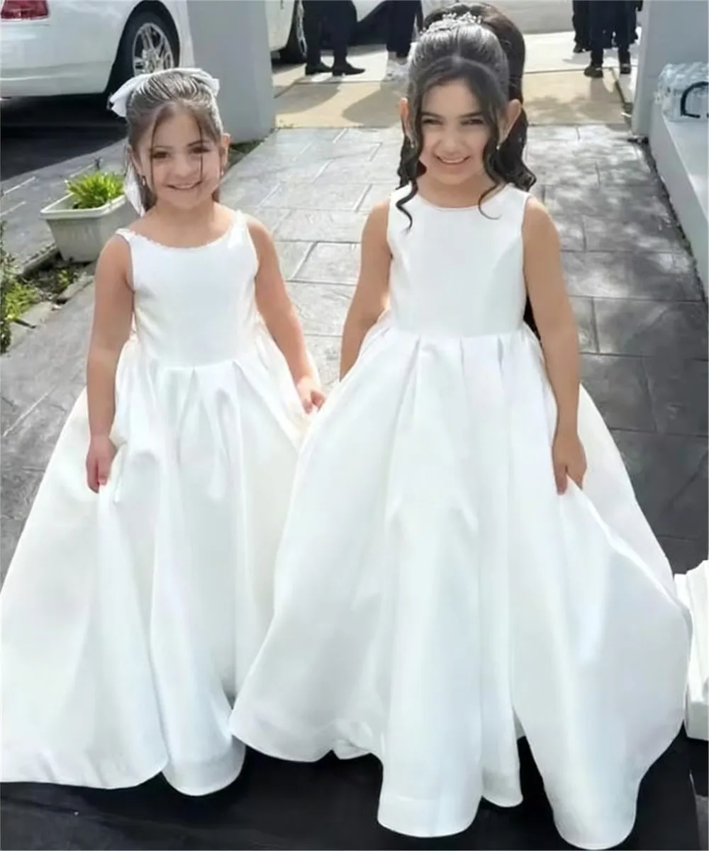 

Satin Flower Girl Wedding Dress Sleeveless with Bow Elegant Princess Birthday Party Dress First Communion Christmas Gown