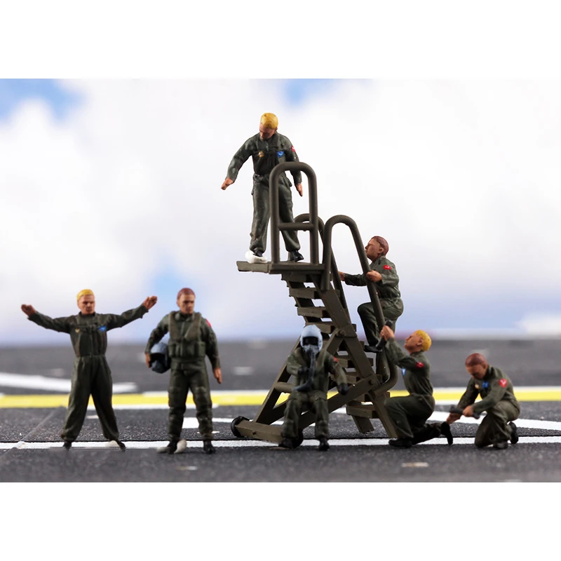 1:72 Scale 7Pcs Air Force Ground Service Pilots With Ladder Model Action Figure Dolls Toys DIY Scene Accessory Collection Gifts