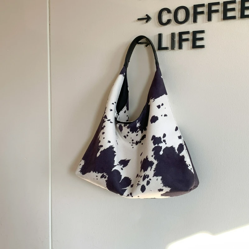 عبر الحدود البقرة تصميم المتشرد حقيبة المرأة موضة بسيطة الملمس حقيبة كتف سعة كبيرة حقيبة ركاب عادية ومتعددة الاستخدامات #1