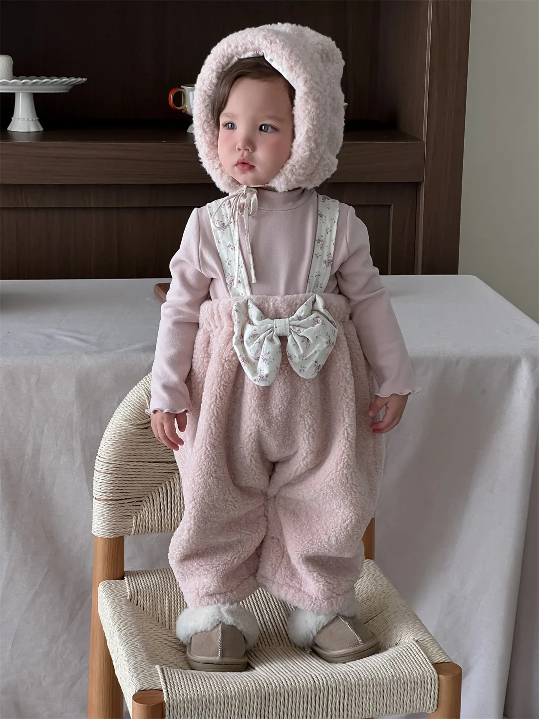 2024 Winter New Baby Girls Fleece Overalls + Hat Girls Floral Bow Strap Trousers Infant Plus Velvet Warm Sleeveless Jumpsuit