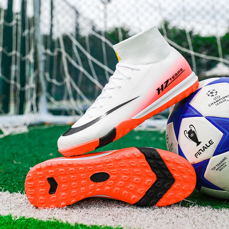 Yeni erkek futbol ayakkabıları - Outdoor Sport Court incelemesi ve fiyatı