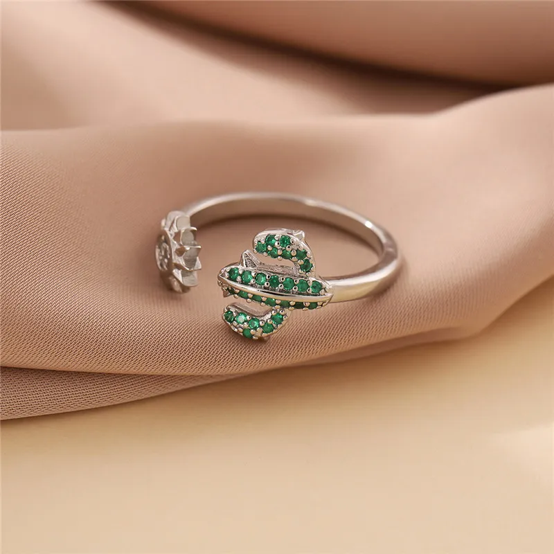 Simple Fashion New Cactus Rhinestone Sun Open Rings For Women Girl High Quality Jewelry LR323