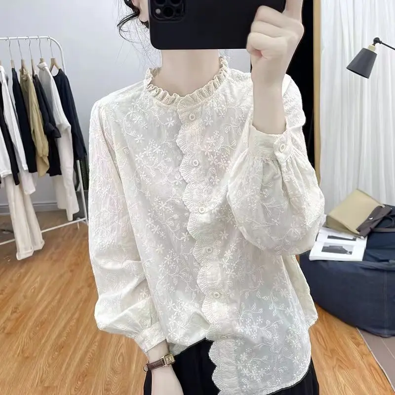 New Loose Lace Pure Cotton Women\'s Top with Lace Embroidery Long Sleeved Shirt