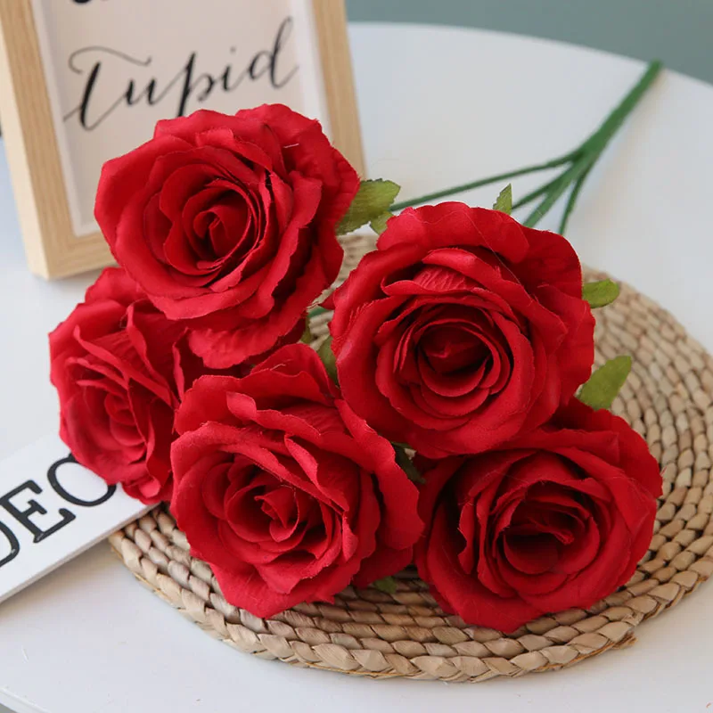 

Velvet 5 Rose Bouquet Silk Flower Home Decor Wedding Flower Arrangement Bridal Bouquet Artificial Flowers for Party Decoration
