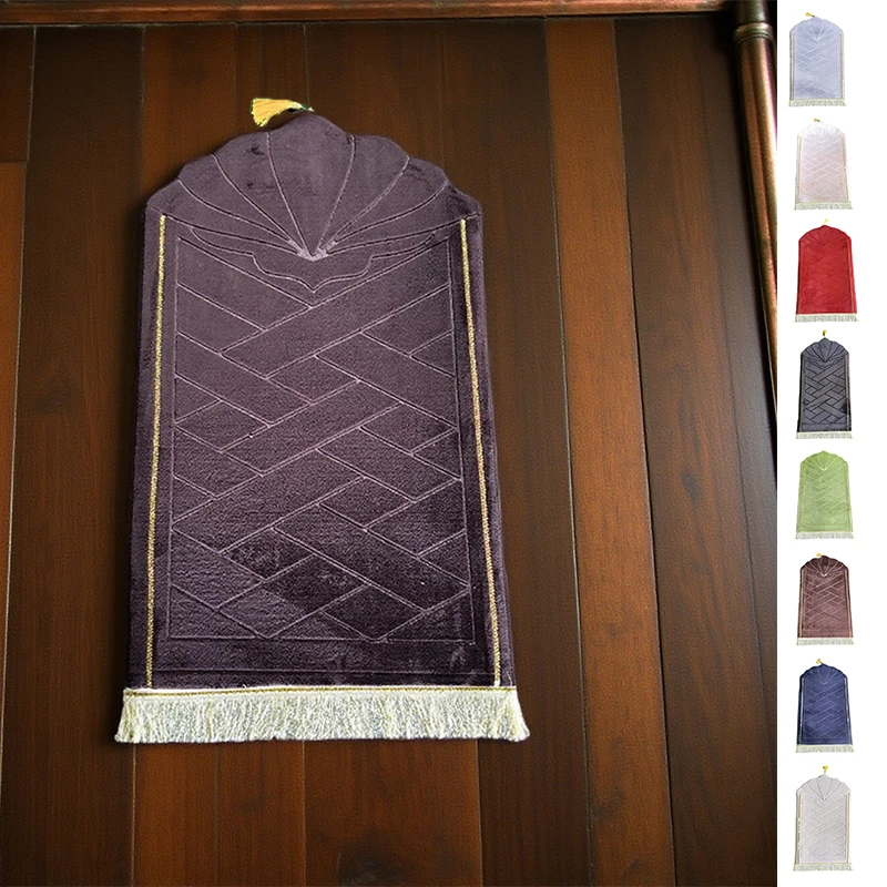 

Luxury Thickened 1.5cm Portable Prayer Mat with Storage Strap Foldable Flannel Embossed Shell Design for Eid Wedding Home Use