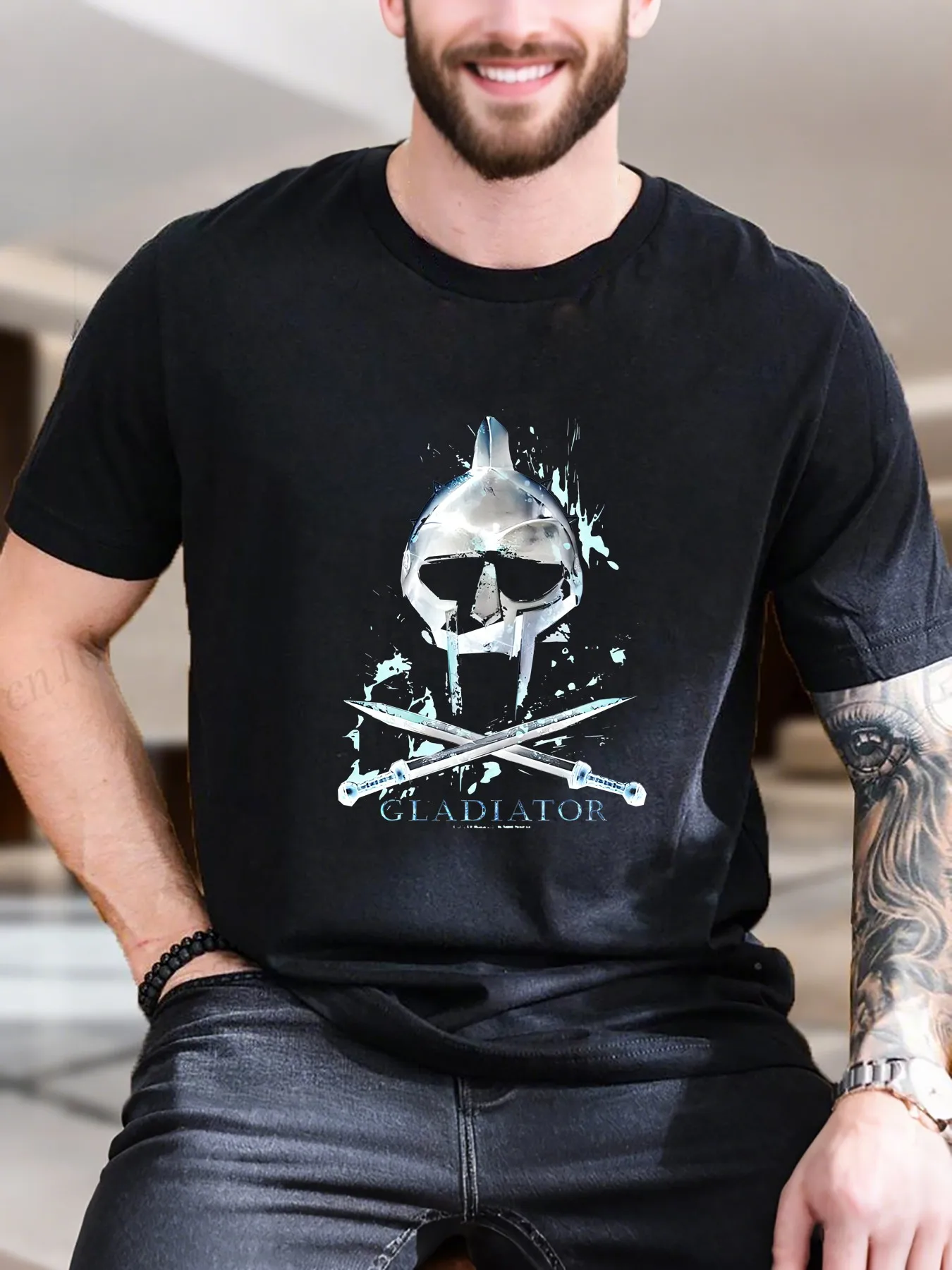 

New Arrival Fashion Men's Graphic Print T-Shirt Arafed Helmet with Two Swords Skull Design 100% Cotton Soft Breathable Trendy St