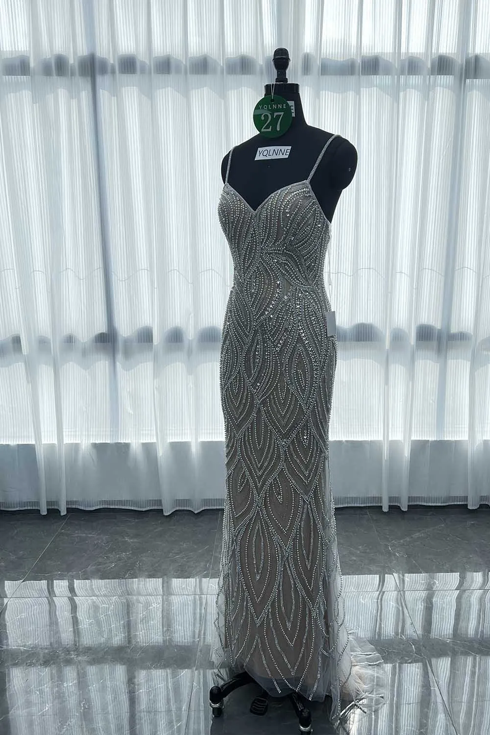 YQLNNE 027 argent cristaux nus longues robes de bal bretelles perles perlées sirène robe de soirée