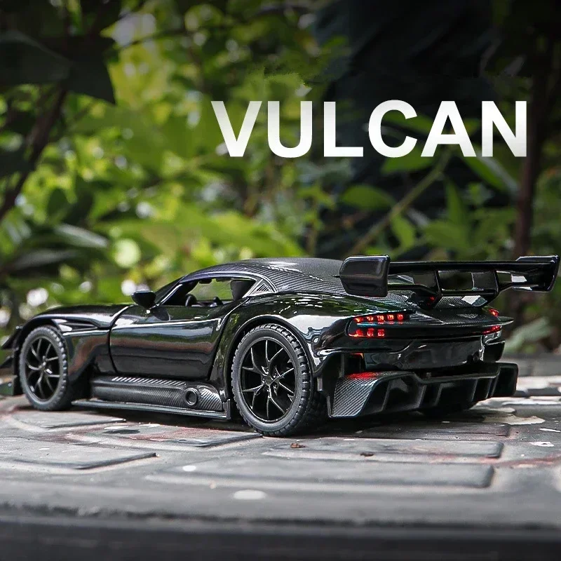 1:32 Aston Martin Vulcan Alloy Sports Car Diecast Metal Racing Car Model Simulation Sound and Light Collection Children Toy Gift