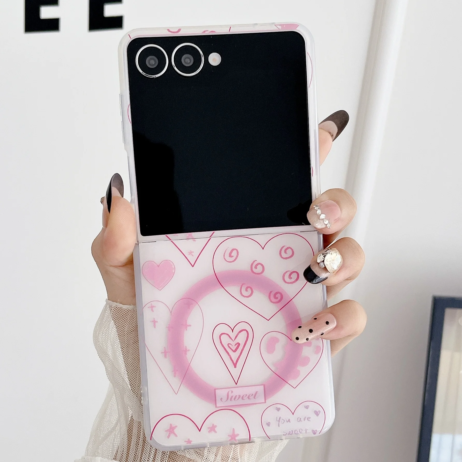 

Magsafe Magnetic For Cute Heart Case For Samsung Galaxy Z Flip 7 Frosted Phone Case For Samsung ZFlip 6 zflip5 4 Thin Cases